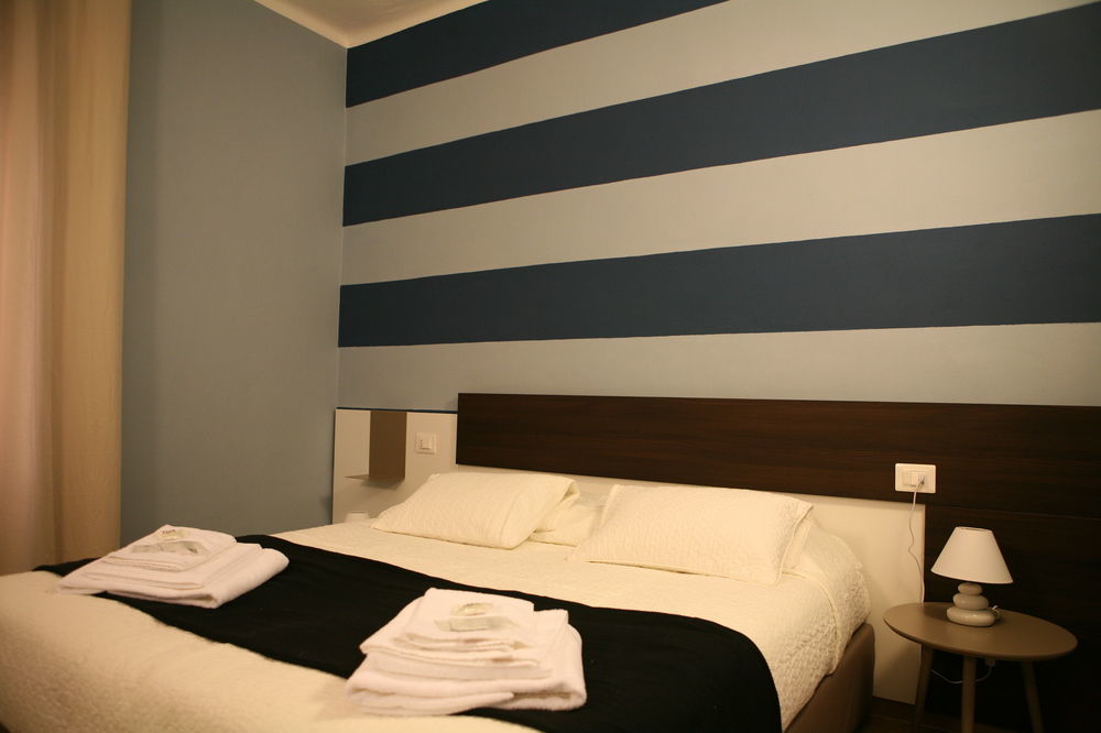 ลา ลอจจา เด บันกี Hotel ลาสเปเซีย ภายนอก รูปภาพ